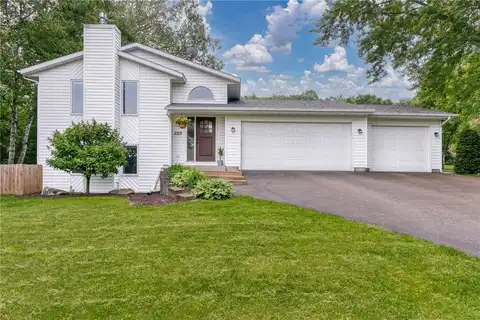 3713 Kingswood Court, Eau Claire, WI 54701