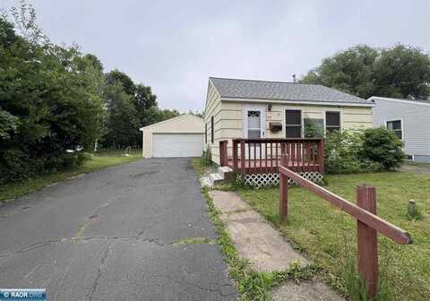 1717 Cottage Ln, Virginia, MN 55792