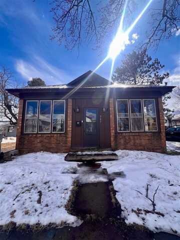 307 4th St NW, Chisholm, MN 55719