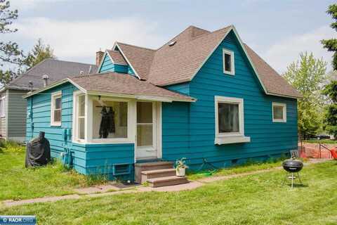 528 5th Avenue, Two Harbors, MN 55616