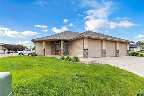 301 S Spring Pl, Brandon, SD 57005