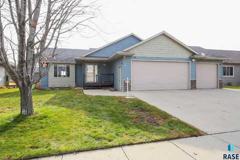 2609 E Sunflower St, Brandon, SD 57005