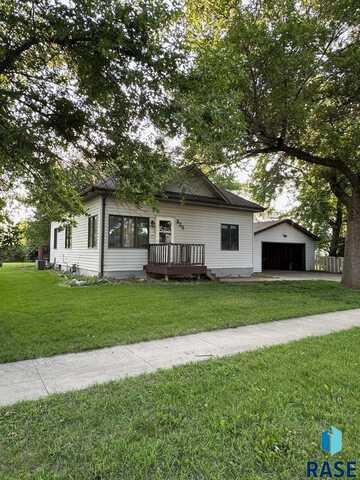 325 S Mary Ave, Tea, SD 57064