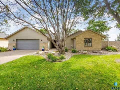 4808 S Shields Ave, Sioux Falls, SD 57103