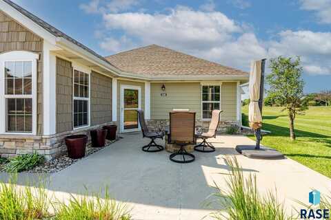 5509 E Eastbridge Pl, Sioux Falls, SD 57110