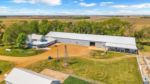 47138 293rd St, Beresford, SD 57004