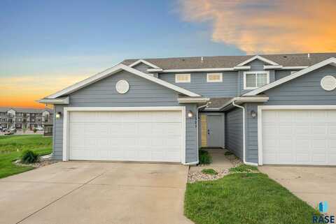 1323 N Fir Pl, Sioux Falls, SD 57107