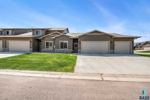 2701 E Meadowside Pl, Sioux Falls, SD 57108