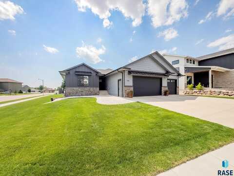 7101 S Garden Ct, Sioux Falls, SD 57108