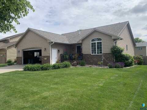 1900 S Kinderhook Ave, Sioux Falls, SD 57106