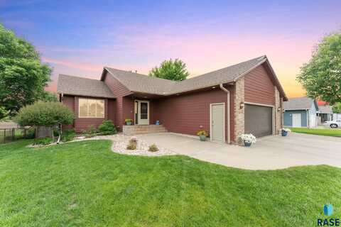 7721 W Ione St, Sioux Falls, SD 57106