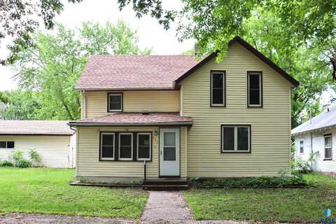 117 E 4th St, Jasper, MN 56144