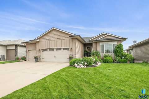8216 W 51st St, Sioux Falls, SD 57106