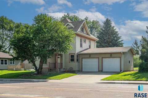108 S Sycamore Ave, Sioux Falls, SD 57110