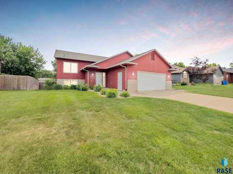 6212 Mogen Ave, Sioux Falls, SD 57108