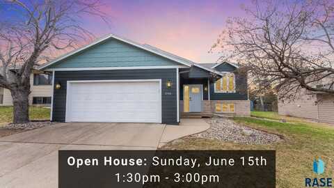 2704 Groveland Ave, Sioux Falls, SD 57110