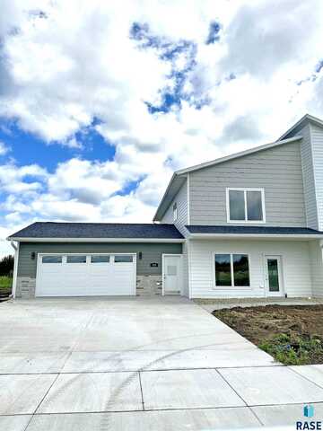 220 Ivy Ln, Crooks, SD 57020