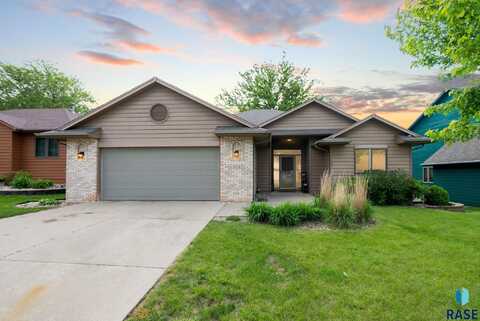 308 N La Salle Ave, Sioux Falls, SD 57110