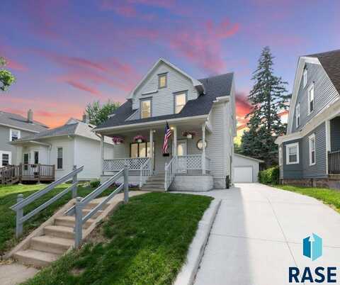 907 S Spring Ave, Sioux Falls, SD 57104