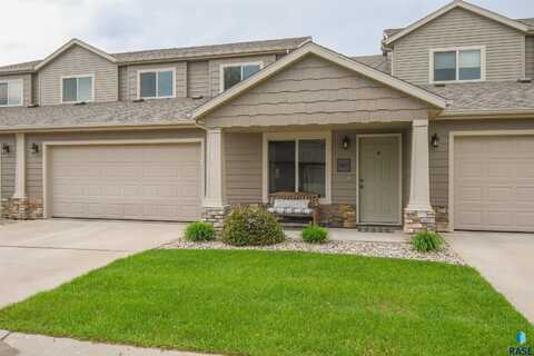 5411 S Ledgestone Pl, Sioux Falls, SD 57108