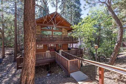818 Kern Avenue, Sugarloaf, CA 92386