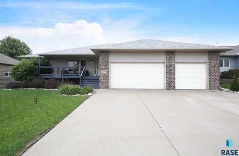 7524 W Boysenberry St, Sioux Falls, SD 57106