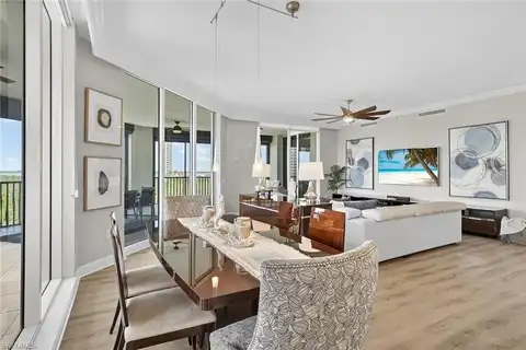 24031 Via Castella, BONITA SPRINGS, FL 34134