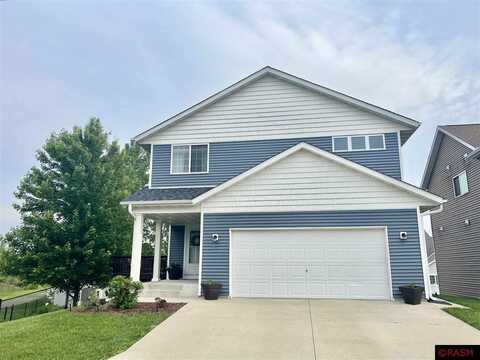 27 Benson Trail, North Mankato, MN 56003