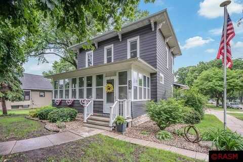 327 N Main Street, Blue Earth, MN 56013