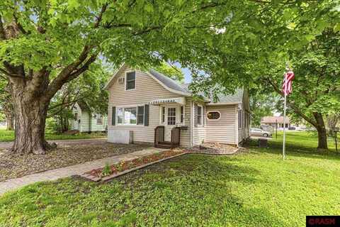 912 state st n, Waseca, MN 56093