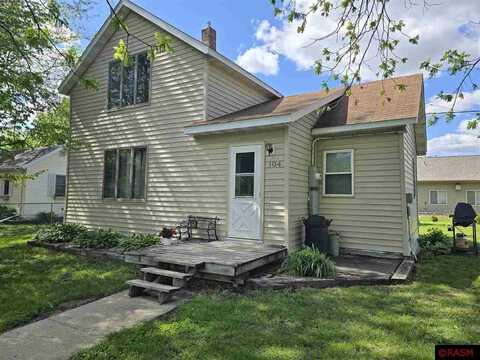 104 LeSueur Ave, Eagle Lake, MN 56024
