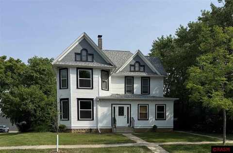 416 State St, Mankato, MN 56001