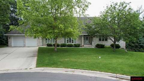 10 Cortland Circle, New Ulm, MN 56073