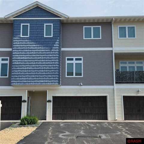 2238 Rolling Green Trail, North Mankato, MN 56003