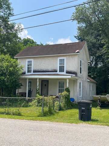 119 Pikeville Avenue, Graysville, TN 37338