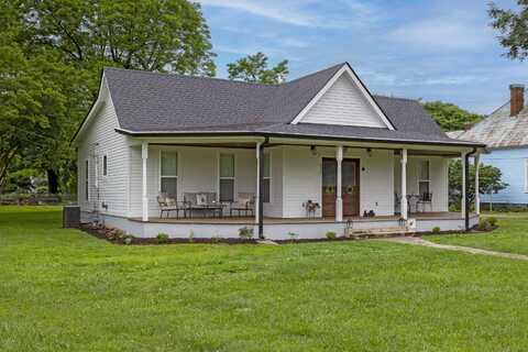437 W Jackson Avenue, Spring City, TN 37381