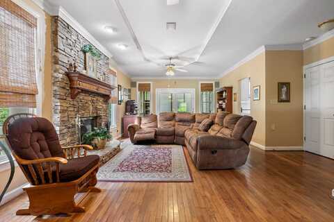 1831 Bay Pointe Drive, Hixson, TN 37343