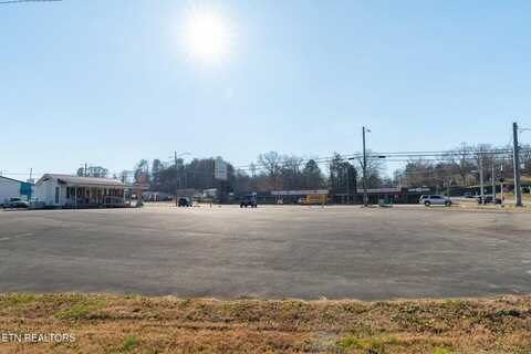 709 S White Street, Athens, TN 37303