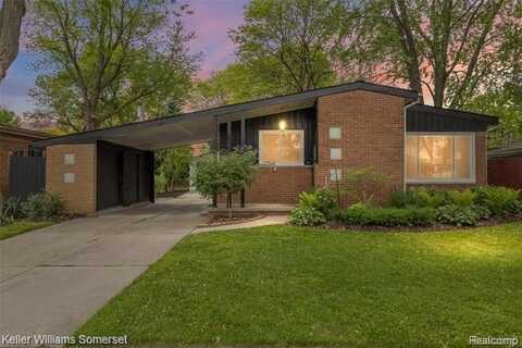 22344 Avalon Street, Saint Clair Shores, MI 48080
