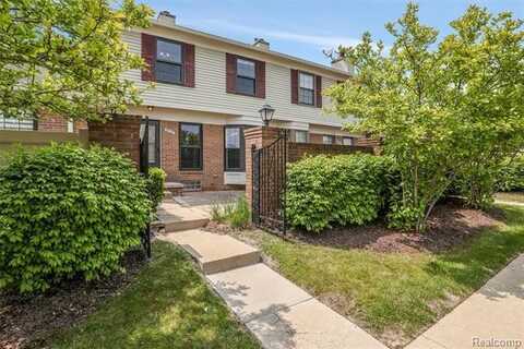 38928 Country Circle, Farmington Hills, MI 48331