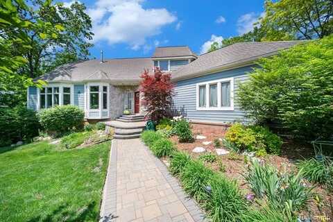 13135 Eagle Court, South Lyon, MI 48178