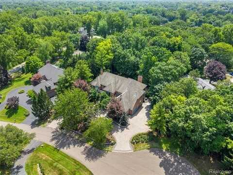 5148 CREST KNOLLS, Bloomfield Hills, MI 48302
