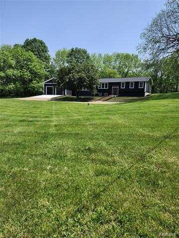1985 W Miller Road, Morrice, MI 48857