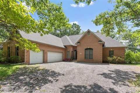 5266 Van Amberg Road, Brighton, MI 48114
