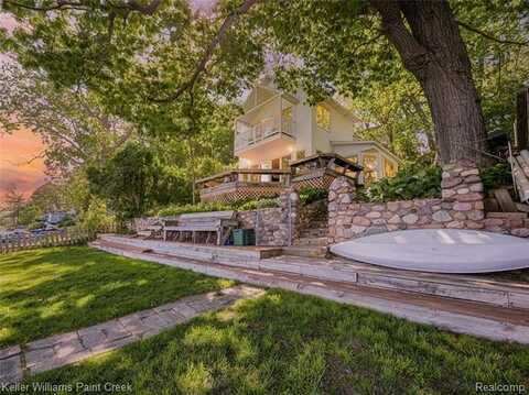 227 Ora Road, Oxford, MI 48371