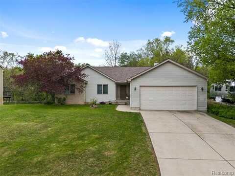 815 Esther Drive, Lake Orion, MI 48362