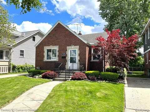 1059 Eaton Road, Berkley, MI 48072