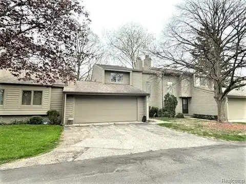 2416 Tanbark Oak Drive, Flint, MI 48532