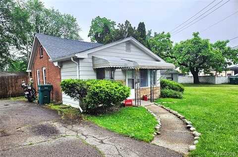 22100 Hawthorne Street, Rochester, MI 48336
