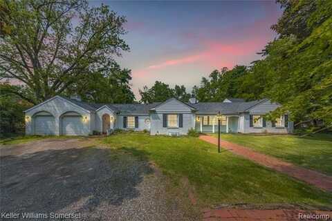 21700 W 13 MILE Road, Beverly Hills, MI 48025
